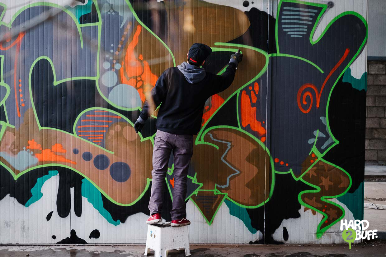 HARD2BUFF #12 featuring graffiti writer CORA – GRAFFITI IN ITALY